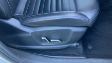 MG HS 1.5 T-GDI Trophy 5dr DCT Petrol Hatchback